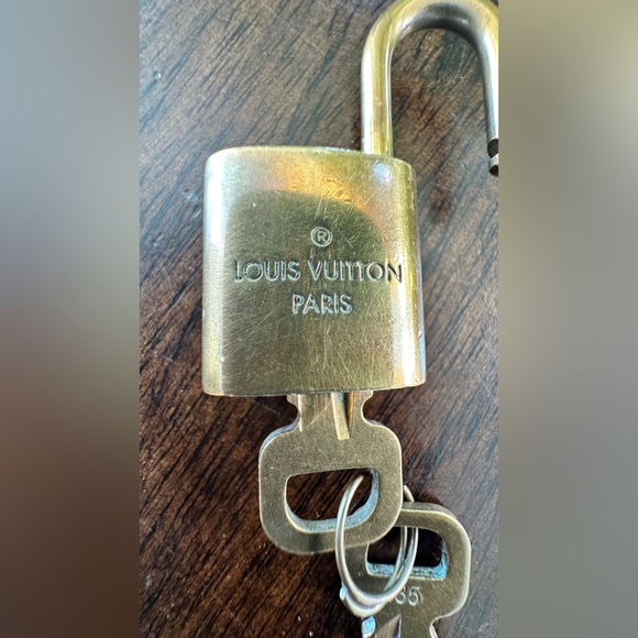 Louis Vuitton Brass Antique Lock with Two Keys Patina Functional - Picture 6 of 8